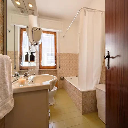 شقة -vicino Al Mare- Giardino Privato Wifi Ac *